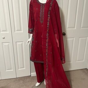 Chic Long Sleeve Red Embroidered Dress
